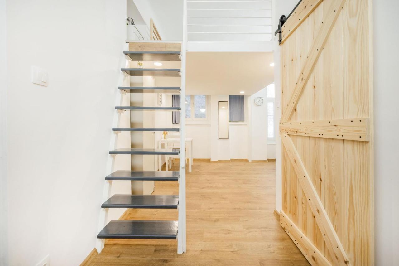 V12 Apartments — Photos 2
